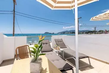 آپارتمان‌های توریست‌ها Mouria Studios & Apartments