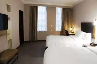 Hotel Wyndham Garden Baronne Plaza