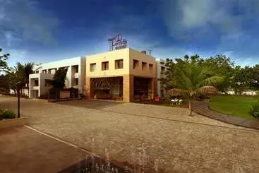 Szálloda Top3 Lords Resort Bhavnagar