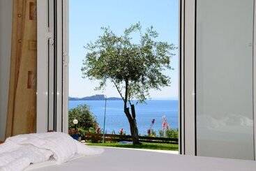 آپارتمانهای توریستها Mare Blu