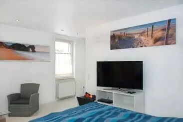 ツーリストアパートメント Apartments Room Leverkusen City