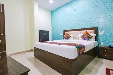 هتل Fabexpress Kohinoor City