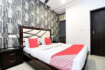 Oyo 3145 Hotel Sunder