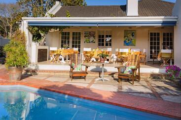 צימר Cornerway House