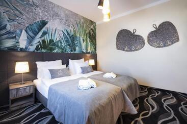 Отель Max Health Resort Spa