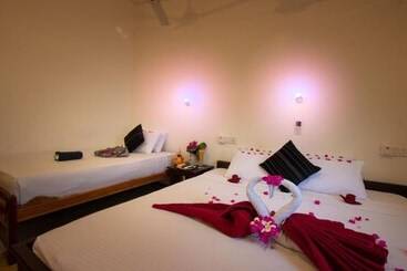 הוסטל The Surf Access Guest House