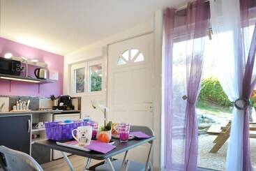 アパートメント Logement Carreyrat   Le Woody