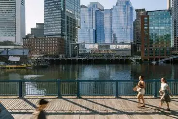 Huoneisto Sonder At Pierce Boston