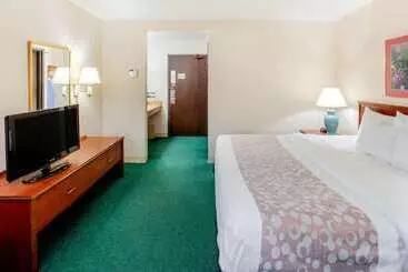 Отель La Quinta Inn By Wyndham Wausau