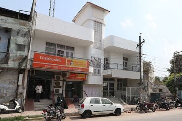 هتل Mehtab Regency By Oyo Rooms