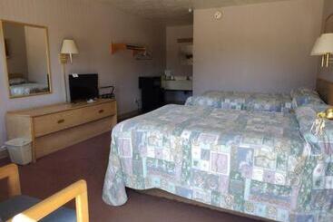 מוטל Prospector Inn