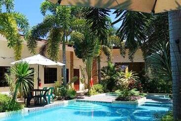 Hotell Softstone Resort