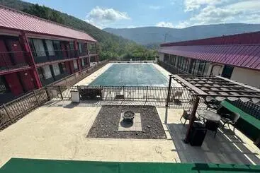 Magnuson Hotel Mountain View
