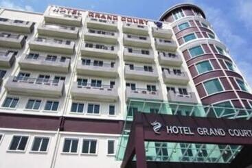 בית מלון כפרי Grand Court