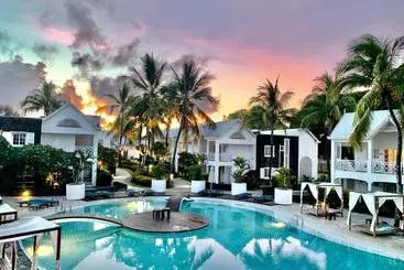 هتل Sealife Resort & Spa