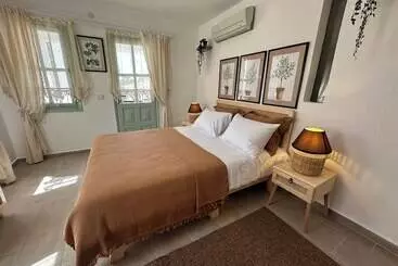 Pensione Monk Island Guesthouse