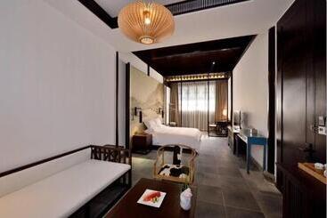 בית מלון כפרי Blossom House Suzhou Tanhuafu