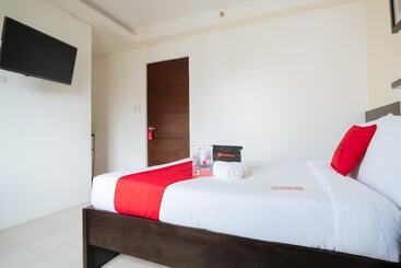 Hotel Reddoorz Plus At Evangelista Street Makati