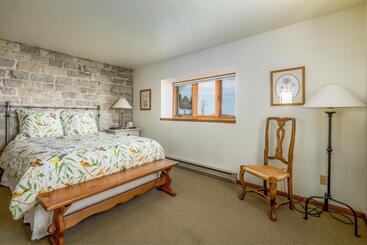 فندق صغير Harbor Guest House