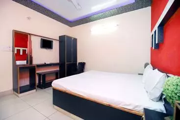 Hotel Spot On 42785 Mr Shawarma Family Restaurant &