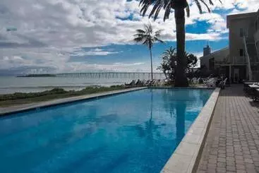 Отель Cliff House Inn