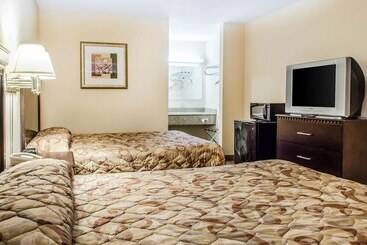 Отель Rodeway Inn Shippensburg