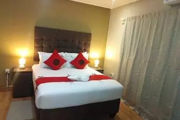 Pensió Lalani Prestige Guesthouse