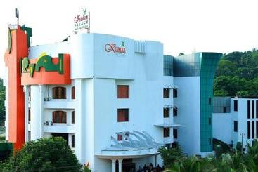 בית מלון כפרי Kumar Palace