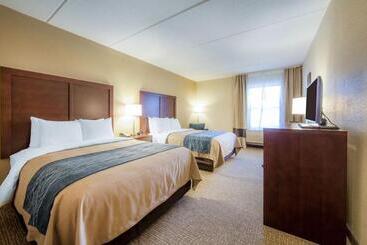 호텔 Comfort Inn At Royal Blue
