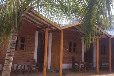 Hotel Dots Bey Beach Cabana Uppuveli