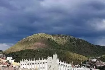 هتل Magdalena Colonial