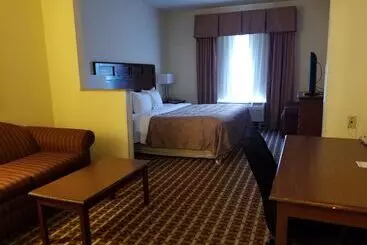 Hotel Quality Suites Paducah I 24