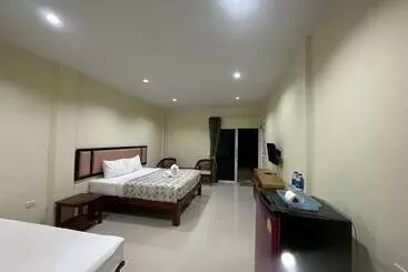 Lomakeskus ไออุ่นรีสอร์ท