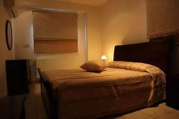 Retkeilymaja Vengera Suites