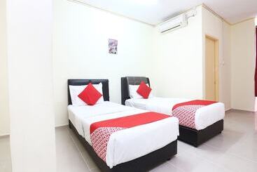 Отель O Pelangi Marang