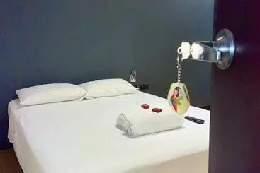 Hotel Zugi Inn