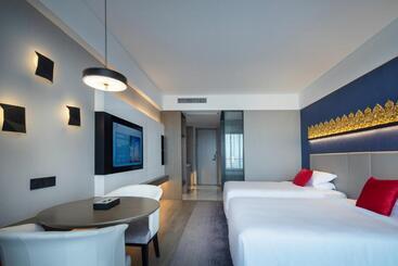 Tian Yi International Hotel 天艺国际酒店