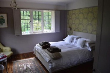 Fairstowe Bed And Breakfast