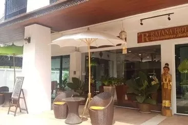 Hotelli Ratana