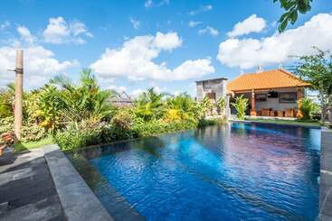 בית מלון כפרי D Jineng Rice Terrace Canggu