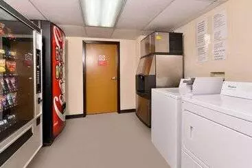 ホテル Executive Inn & Suites