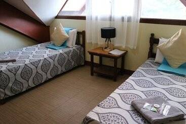 Lolo Oyong Pension House And Restaurant