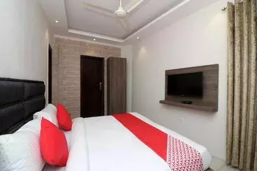 Hotel Avittom Cyber Cubez By Oyo Rooms