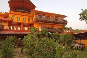 ホテル La Papa Resort