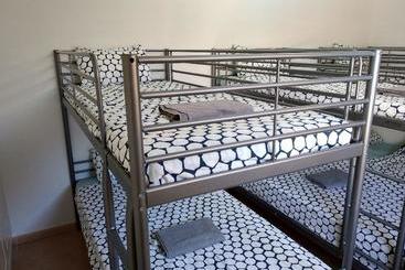 הוסטל Ohana Guest House