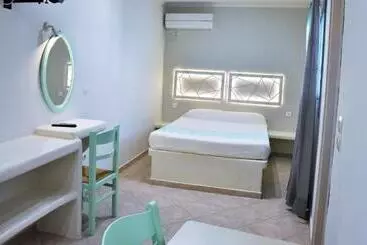 Pensionat Avra Milos
