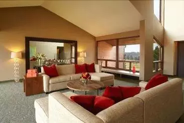 Chubb Hotel & Conference Center