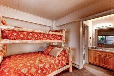 هتل Dulany At The Gondola By Steamboat Resorts