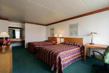 בית מלון כפרי Loyalty Inn Maryville