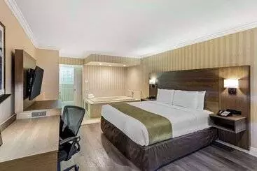 هتل Quality Inn & Suites Anaheim Maingate